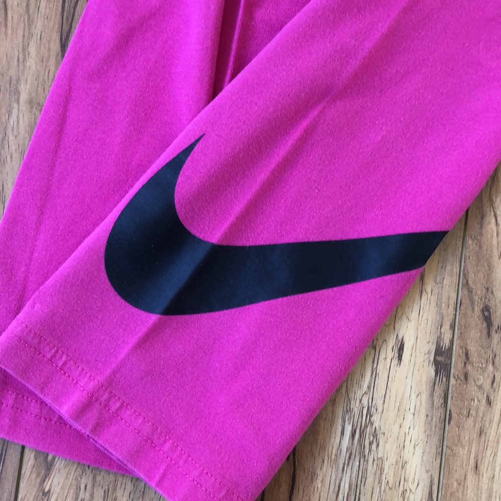 Cropped Nike Leggings